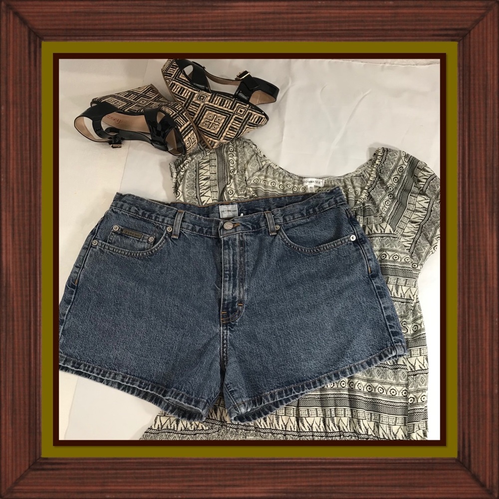 Calvin Klein Faded Jeans shorts high rise size 13